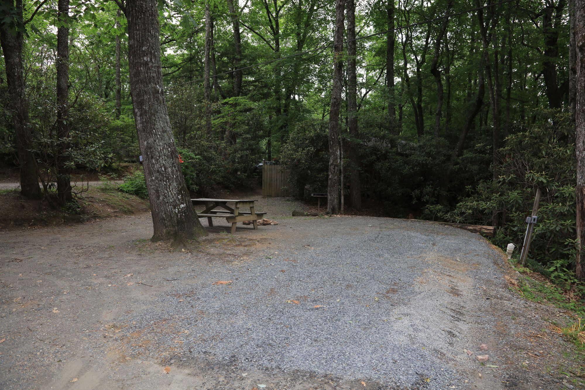 Linville Falls Campground, Rv Park, And Cabins Luaran gambar